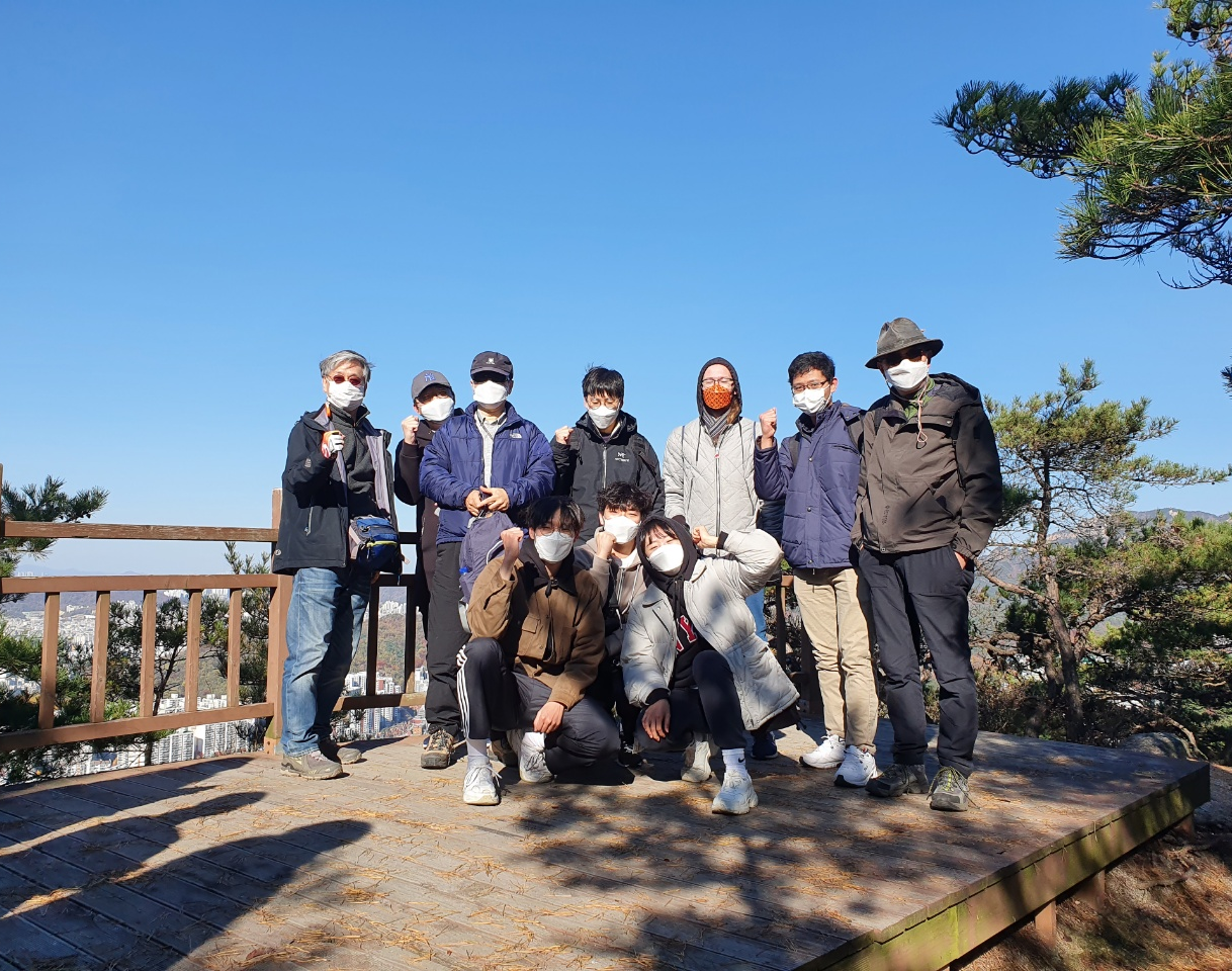 Lab group photo on Autumn Sports Day 2021